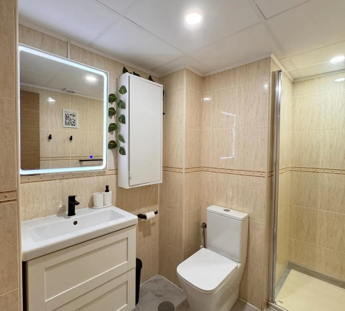 Nice Apartment 150 Meters From The Beach Benalmádena